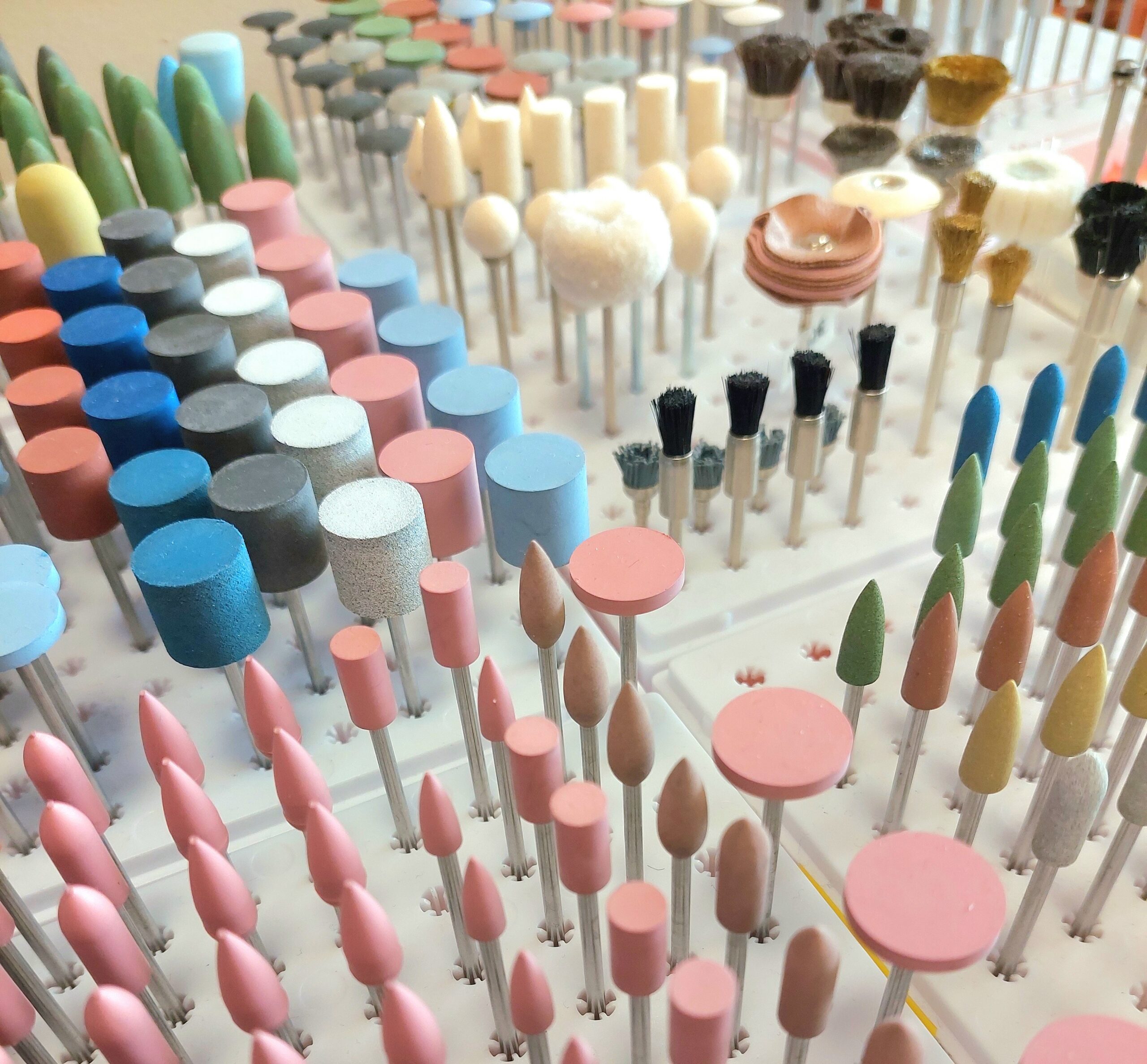 Goldsmith polishing instruments and brushes for handheld motors